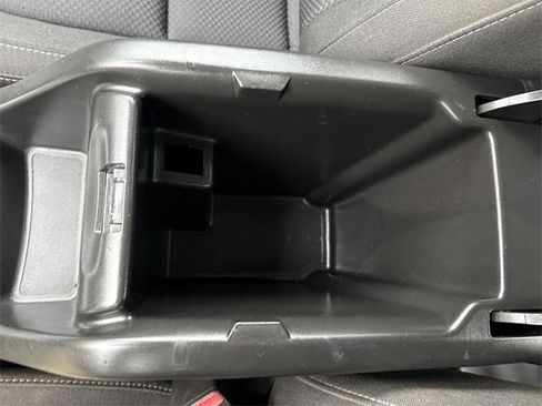 Used 2022 Chevrolet Colorado LT w/ Fleet Safety Package image 21