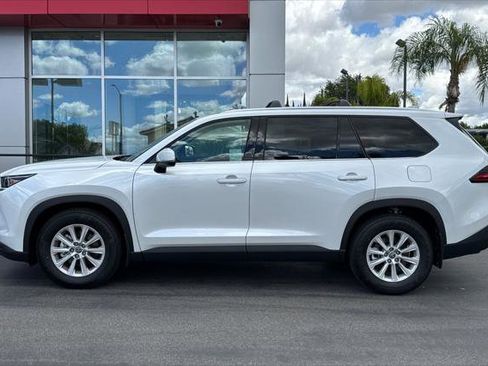 Certified 2026 Toyota Grand Highlander FWD image 9
