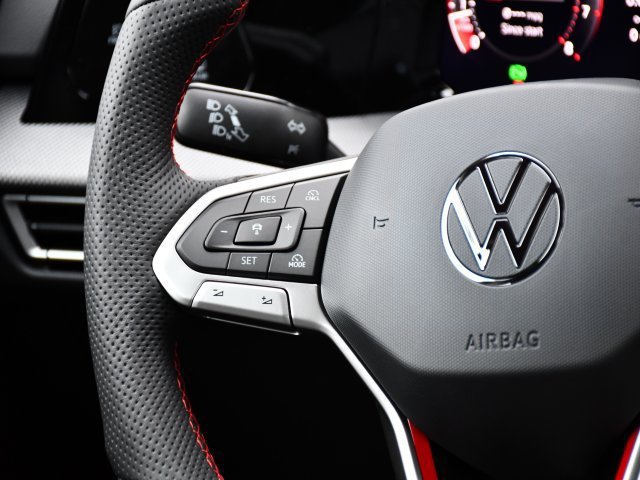 New 2026 Volkswagen GTI SE FWD image 22