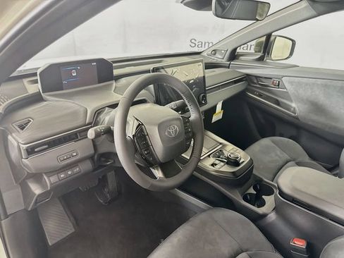 New 2026 Toyota C-HR AWD/4WD image 9