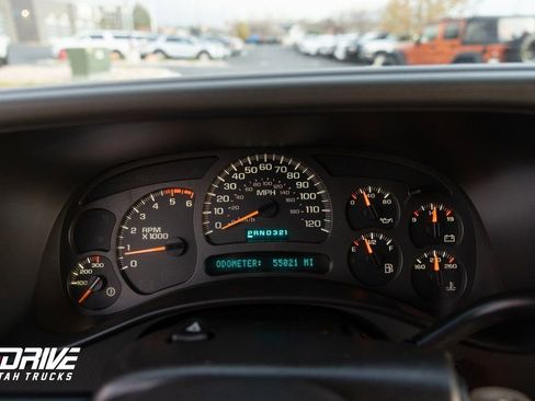 Used 2004 Chevrolet Silverado 2500 4x4 Crew Cab image 26