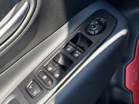 Used 2021 Jeep Renegade Trailhawk w/ Sun & Sound Group AWD/4WD image 11