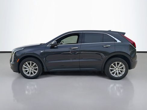 Used 2023 Cadillac XT4 Luxury FWD image 3