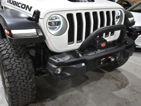 Used 2021 Jeep Gladiator Rubicon image 3