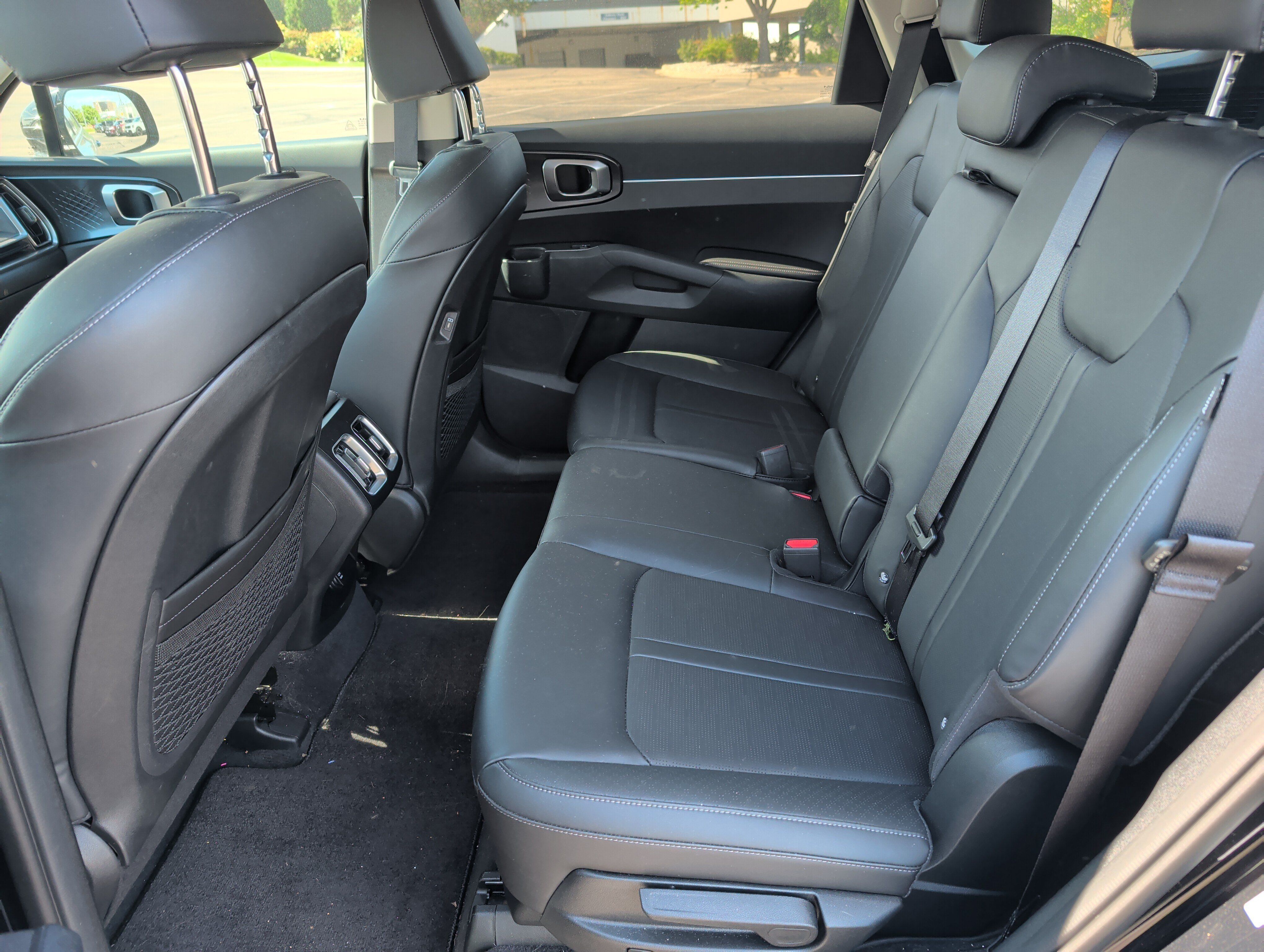 Certified 2025 Kia Sorento S w/ Panoramic Sunroof Package AWD/4WD image 7