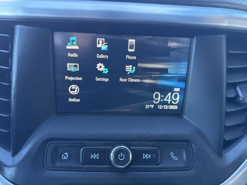 Used 2018 GMC Acadia SLE w/ LPO, Floor Liner Package image 20