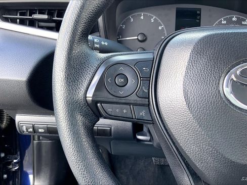 Used 2025 Toyota Corolla LE FWD image 23