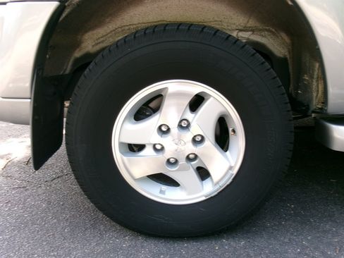 Used 2003 Toyota Sequoia SR5 RWD image 48