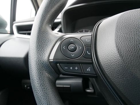 Used 2023 Toyota Corolla LE image 21