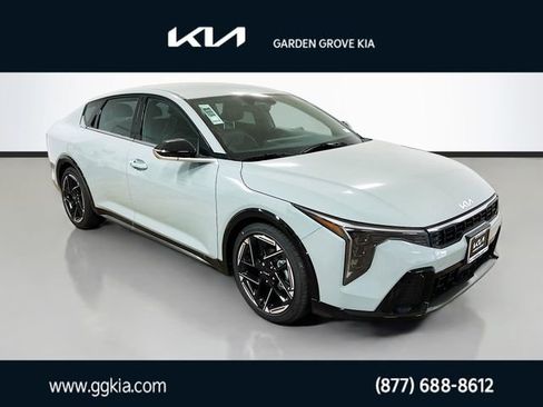 New 2025 Kia K4 GT-Line image 1