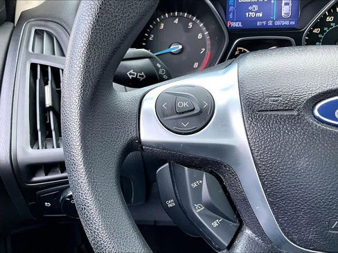 Used 2013 Ford Focus SE image 24