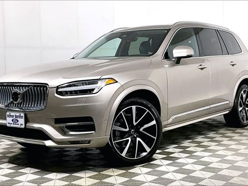Used 2024 Volvo XC90 B6 Plus w/ Protection Package image 2