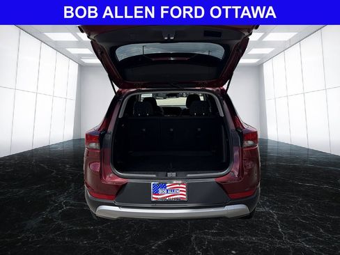 Used 2025 Chevrolet TrailBlazer LT FWD image 5