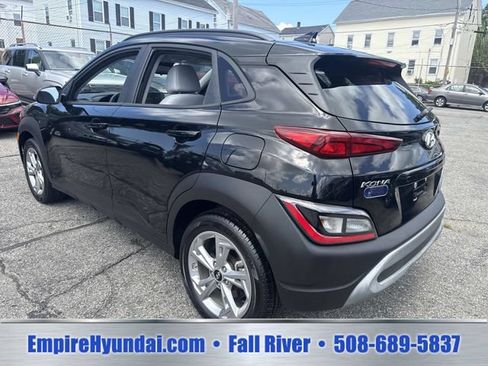 Used 2023 Hyundai Kona SEL AWD/4WD image 9