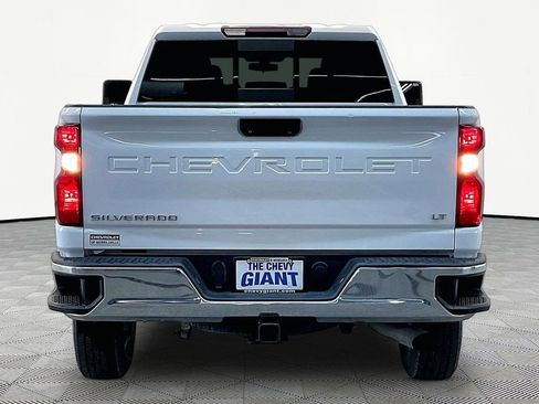 Used 2022 Chevrolet Silverado 2500 LT w/ Convenience Package AWD/4WD image 6