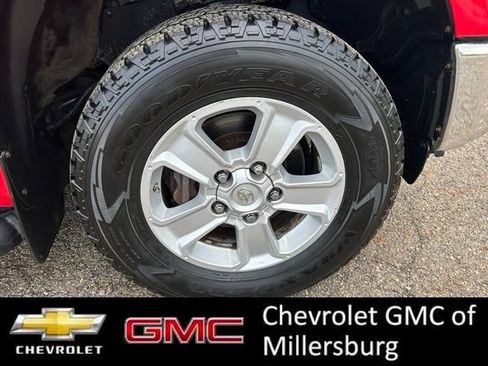 Used 2016 Toyota Tundra SR5 w/ SR5 Upgrade Package AWD/4WD image 13
