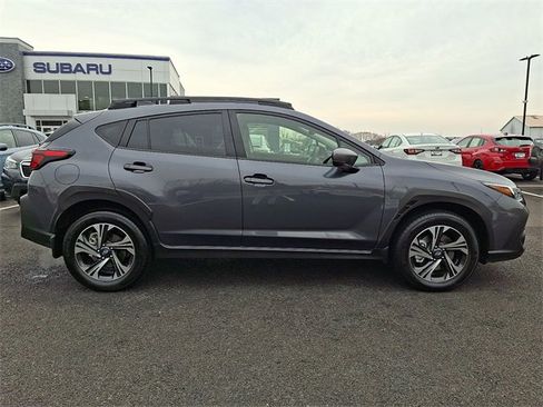 Used 2024 Subaru Crosstrek 2.0i Premium image 8