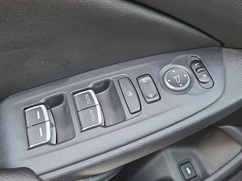 Used 2020 Honda Accord LX image 29