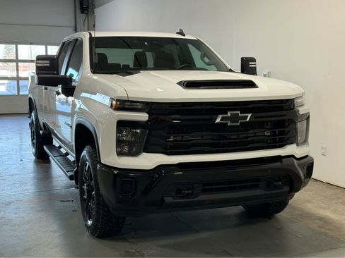 Certified 2025 Chevrolet Silverado 2500 Custom w/ Custom Value Package image 6