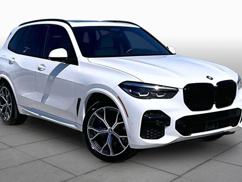 Used 2022 BMW X5 sDrive40i w/ M Sport Package RWD image 2