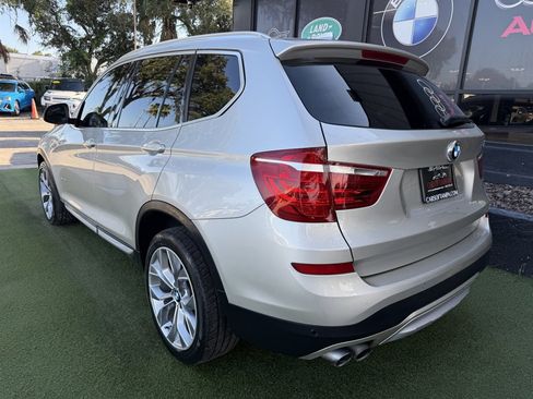 Used 2017 BMW X3 sDrive28i RWD image 4