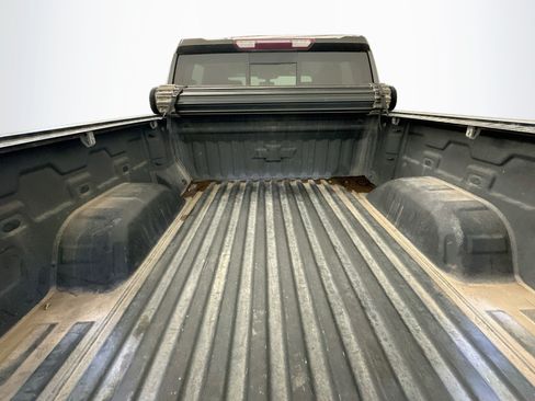 Used 2021 Chevrolet Silverado 1500 LT w/ Z71 Off-Road Package AWD/4WD image 30