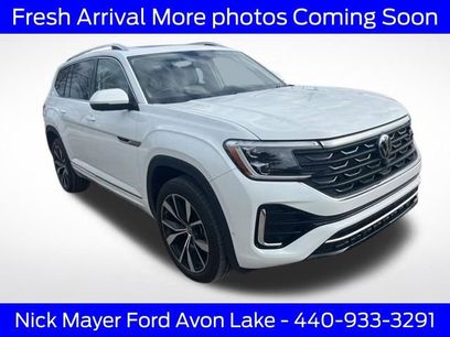 Used 2025 Volkswagen Atlas SEL Premium R-Line