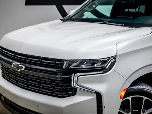 Used 2023 Chevrolet Tahoe RST w/ Luxury Package AWD/4WD image 18
