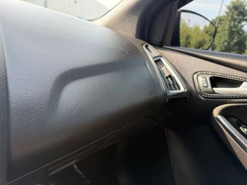 Used 2015 Ford Focus ST FWD image 31