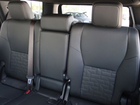 Used 2025 Toyota 4Runner TRD Off-Road Premium image 31