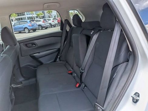 Used 2024 Nissan Rogue S AWD/4WD image 3