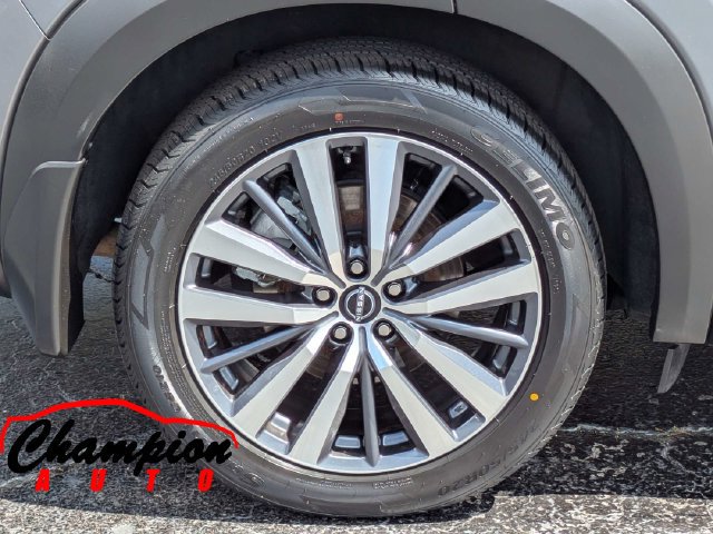 Used 2022 Nissan Pathfinder SL w/ SL Premium Package FWD image 12