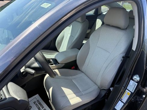 Used 2023 Honda Accord EX image 10