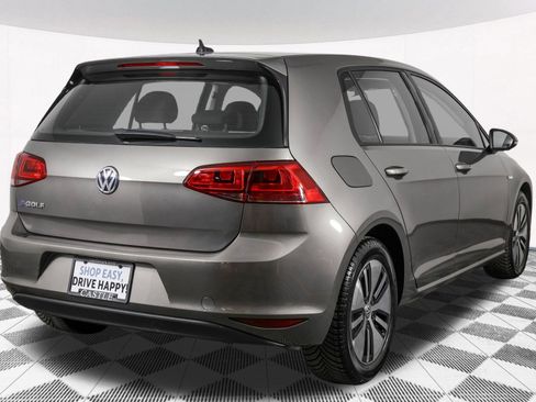 Used 2016 Volkswagen e-Golf SE w/ DC Fast Charging Package FWD image 15