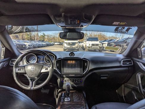 Used 2019 Maserati Ghibli S Q4 AWD/4WD image 40