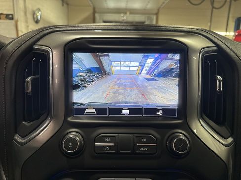 Used 2020 Chevrolet Silverado 1500 LTZ w/ LTZ Premium Package image 30