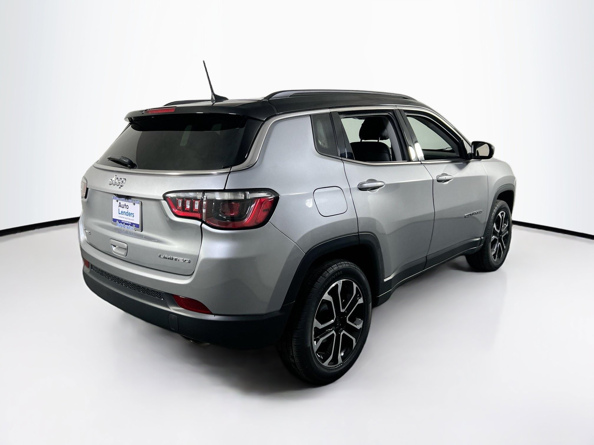 Used 2022 Jeep Compass Limited AWD/4WD image 5