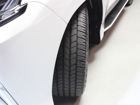 Used 2019 Lexus LX 570 4WD image 16