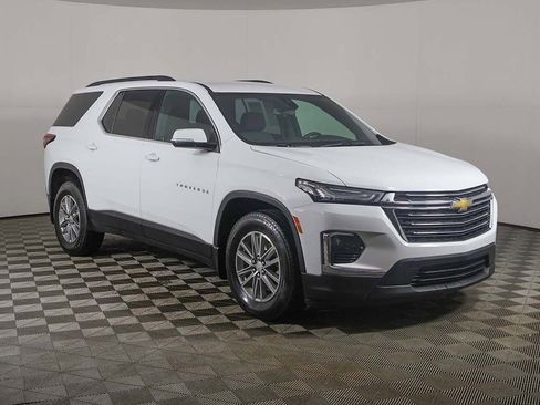 Used 2023 Chevrolet Traverse LT w/ LPO, Floor Liner Package AWD/4WD image 2
