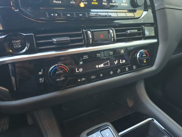 Used 2025 Nissan Pathfinder Platinum FWD image 20
