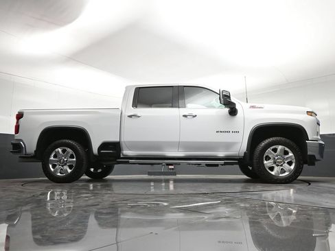 Used 2022 Chevrolet Silverado 2500 LTZ w/ LTZ Plus Package AWD/4WD image 28