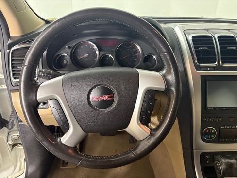 Used 2011 GMC Acadia SLT image 22