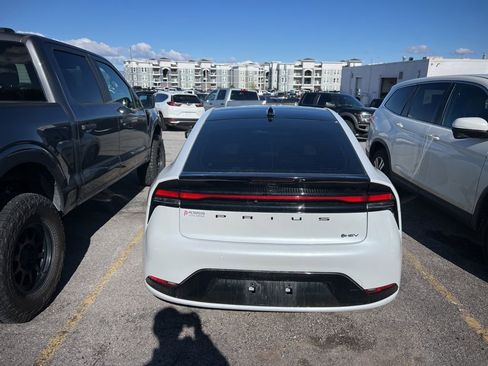 Used 2025 Toyota Prius AWD image 8