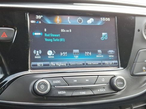 Used 2020 Buick Envision Essence image 17