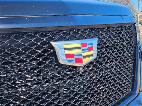 Used 2024 Cadillac Escalade Sport w/ LPO, ONYX Package image 11