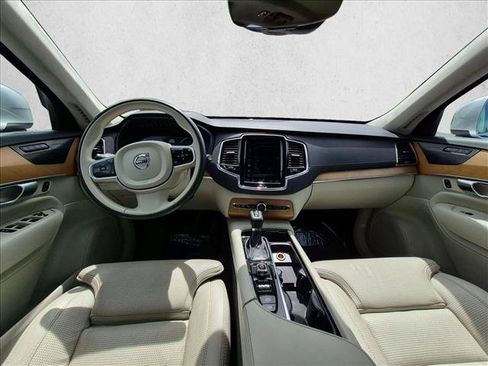 Used 2020 Volvo XC90 T6 Inscription w/ Protection Package Premier AWD/4WD image 18