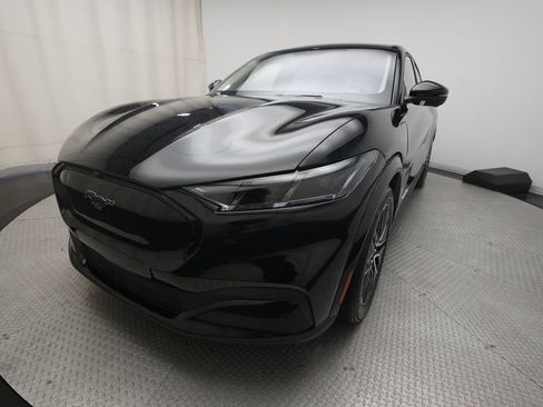 Used 2025 Ford Mustang Mach-E Premium w/ Interior Protection Package AWD/4WD image 12