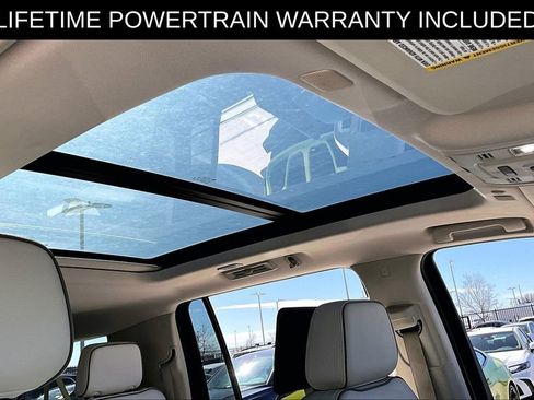 Used 2021 GMC Yukon XL Denali w/ Denali Premium Package image 22