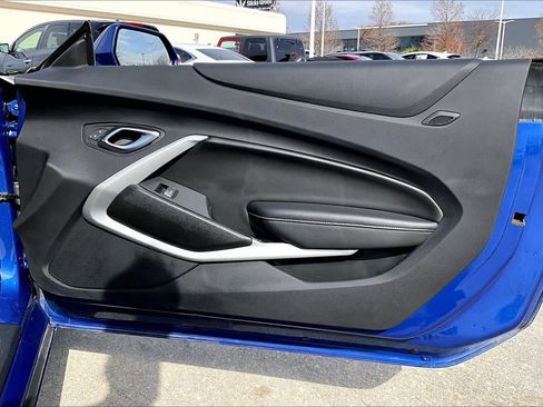 Used 2022 Chevrolet Camaro LT w/ RS Package image 20