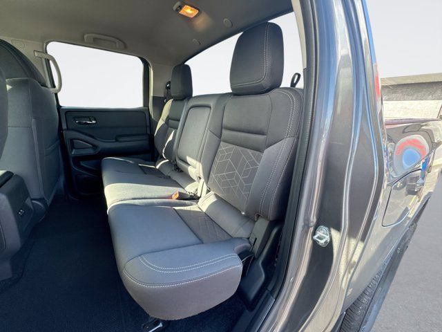 Certified 2025 Nissan Frontier SV RWD image 15